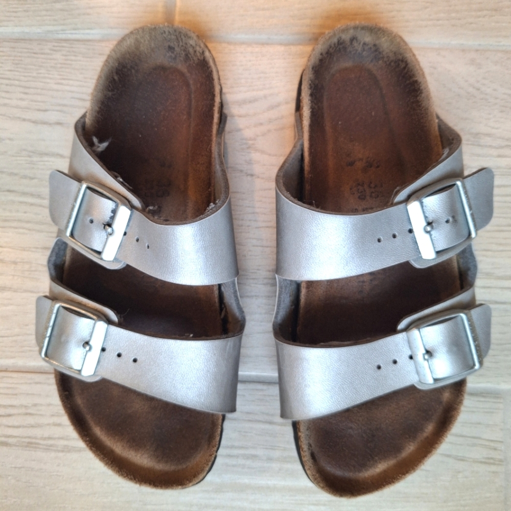 Birkenstock Arizona Women's Metallic Silver Two Strap Slide Sandals -Size 36 5.5 - Picture 3 of 8